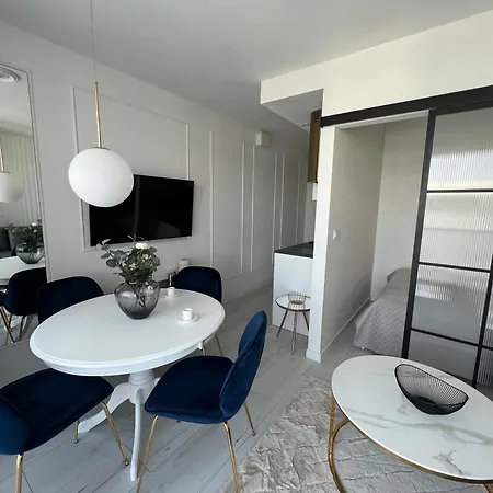 365pam - Glamour - Basen, Sauna, Jacuzzi, Silownia, Restauracja *